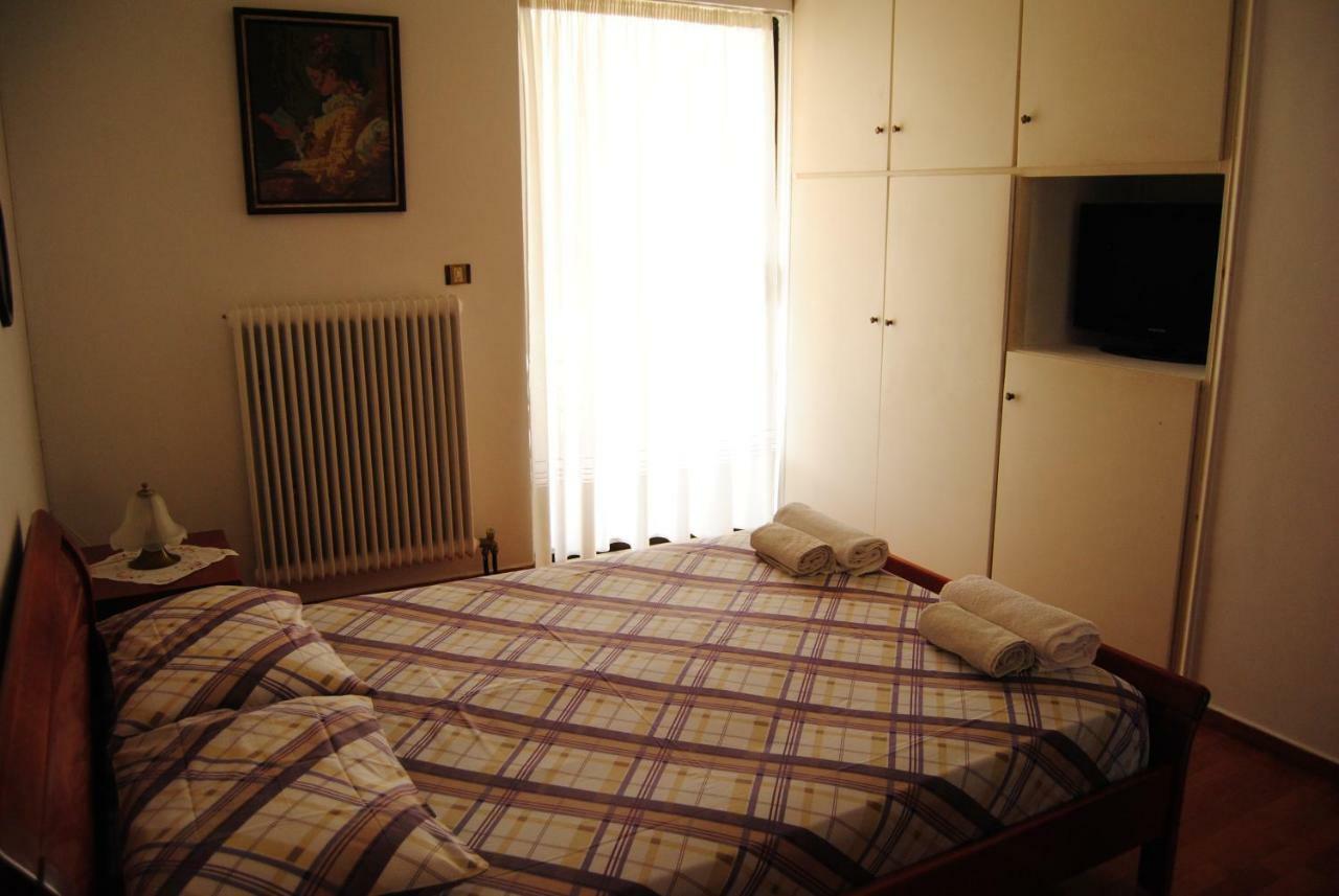Apartment By The Beach كالاماتا المظهر الخارجي الصورة