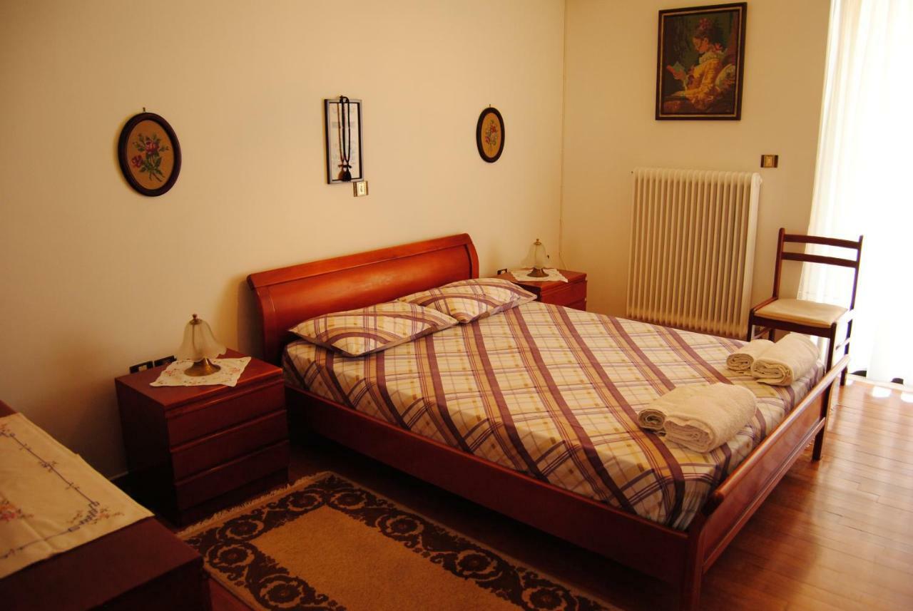 Apartment By The Beach كالاماتا المظهر الخارجي الصورة